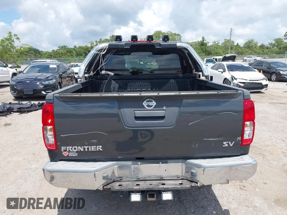 2014 Nissan Frontier SV z VIN 1N6AD0ER9EN751010, wystawiony jako IAAI lot #42326309 z przebiegiem 199 871 mil mil oraz . Historia ofert i sprzedaży dostępna na DreamBid. Obrazek 16.