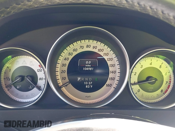 2014 Mercedes-Benz C 250 Sport z VIN WDDGF4HB5EG219437, wystawiony jako IAAI lot #41847571 z przebiegiem 104 981 mil mil oraz . Historia ofert i sprzedaży dostępna na DreamBid. Obrazek 7.