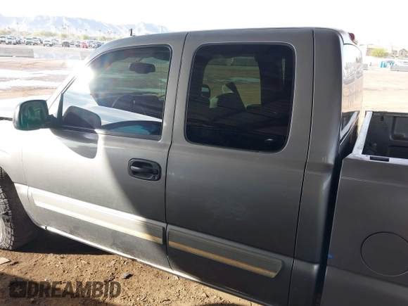 2007 Chevrolet Silverado 1500 LT1 with VIN 1GCEC19T37Z106304, listed as a IAAI auction lot 41789160 with 222,657 mi miles and . Bid and sale history available at DreamBid. Image 15.
