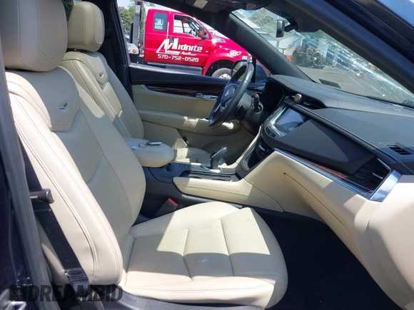 2017 Cadillac XT5 Luxury AWD with VIN 1GYKNDRSXHZ286737, listed as a IAAI auction lot 42428613 with 81,648 mi miles and . Bid and sale history available at DreamBid. Image 5.