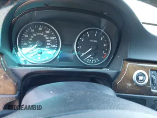 2007 BMW 3 Series 328xi с VIN WBAVC93567K032567, выставлен на аукционе IAAI как лот 42335514 с пробегом Не указан миль и . История ставок и продаж доступна на DreamBid. Изображение 7.