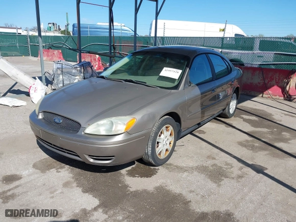 2006 Ford Taurus SE with VIN 1FAHP53266A118054, listed as a IAAI auction lot 41957528 with 131,955 mi miles. Bid and sale history available at carsss.com. Image 17.