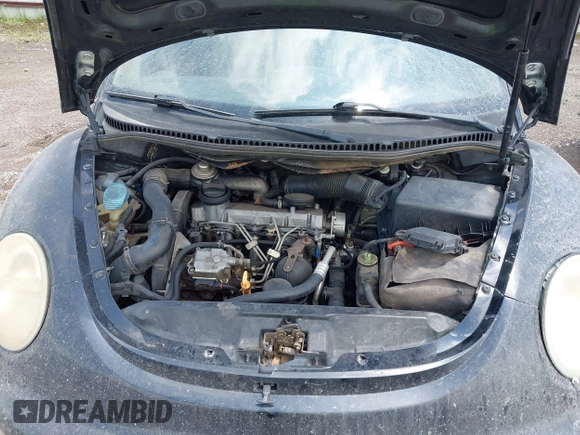 2001 Volkswagen Beetle GLS with VIN 3VWCP21CX1M423404, listed as a IAAI auction lot 42474548 with Not provided miles and . Bid and sale history available at DreamBid. Image 10.