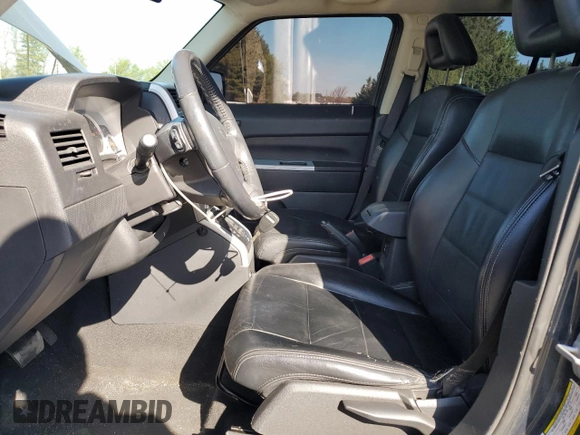 2008 Jeep Patriot Limited z VIN 1J8FT48W38D519042, wystawiony jako Copart lot #55058055 z przebiegiem 140 546 mil mil oraz Szkoda całkowita • Salvage title. Historia ofert i sprzedaży dostępna na DreamBid. Obrazek 7.