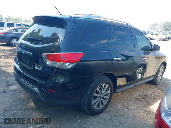 2016 Nissan Pathfinder SV with VIN 5N1AR2MN3GC664163, listed as a IAAI auction lot 42071463 with 214,767 mi miles. Bid and sale history available at carsss.com. Image 4.