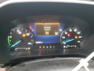 2021 Ford Escape SE Hybrid with VIN 1FMCU9BZ0MUA04027, listed as a Copart auction lot 83825274 with 97,068 mi miles and Salvage title. Bid and sale history available at DreamBid. Image 9.