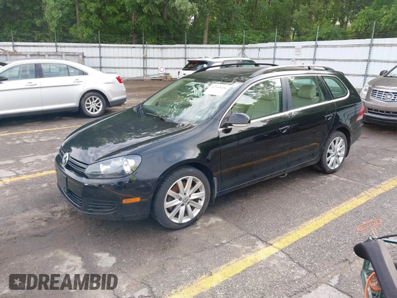 2013 Volkswagen Jetta TDI w/Sunroof & Nav with VIN 3VWPL7AJ7DM691954, listed as a IAAI auction lot 42395456 with 91,331 mi miles and . Bid and sale history available at DreamBid. Image 2.