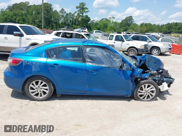 2012 Mazda 3 i Touring z VIN JM1BL1V87C1522952, wystawiony jako IAAI lot #42265128 z przebiegiem 138 182 mil mil oraz . Historia ofert i sprzedaży dostępna na DreamBid. Obrazek 13.