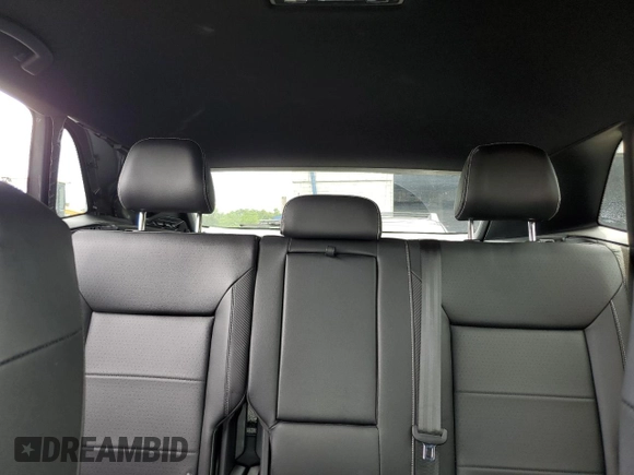 2021 Volkswagen Atlas SE with VIN 1V2LC2CAXMC208572, listed as a Copart auction lot 57548694 with 39,183 mi miles and Salvage title. Bid and sale history available at DreamBid. Image 10.