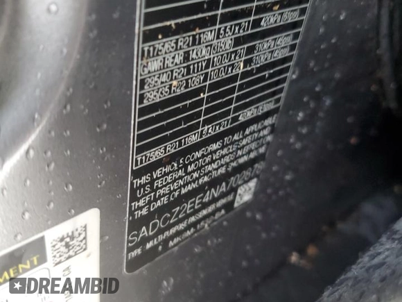 2022 Jaguar F-Pace SVR z VIN SADCZ2EE4NA702878, wystawiony jako Copart lot #74293144 z przebiegiem Nie podano mil oraz Szkoda całkowita • Salvage title. Historia ofert i sprzedaży dostępna na DreamBid. Obrazek 14.