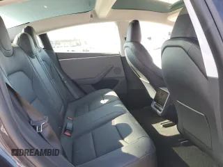 2024 Tesla Model 3 z VIN 5YJ3E1EA8RF741761, wystawiony jako Copart lot #46134875 z przebiegiem 15 537 mil mil oraz Szkoda całkowita • Salvage title. Historia ofert i sprzedaży dostępna na DreamBid. Obrazek 10.