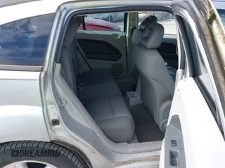2007 Dodge Caliber SXT z VIN 1B3HB48B67D388172, wystawiony jako IAAI lot #42149226 z przebiegiem 49 122 mil mil oraz . Historia ofert i sprzedaży dostępna na DreamBid. Obrazek 8.