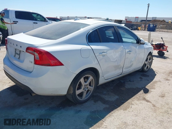 2012 Volvo S60 T5 with VIN YV1622FS5C2115706, listed as a IAAI auction lot 41864741 with 217,321 mi miles. Bid and sale history available at carsss.com. Image 4.