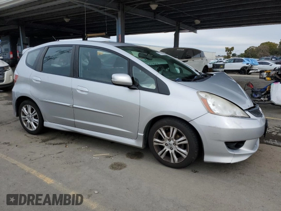 2011 Honda Fit Sport with VIN JHMGE8H56BS004963, listed as a Copart auction lot 45159105 with 200,713 mi miles and Salvage Title. Bid and sale history available at DreamBid. Image 4.