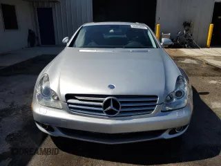 2006 Mercedes-Benz CLS 500 z VIN WDDDJ75X56A073385, wystawiony jako Copart lot #56883805 z przebiegiem Nie podano mil oraz Nie do naprawy • Non repairable. Historia ofert i sprzedaży dostępna na DreamBid. Obrazek 5.