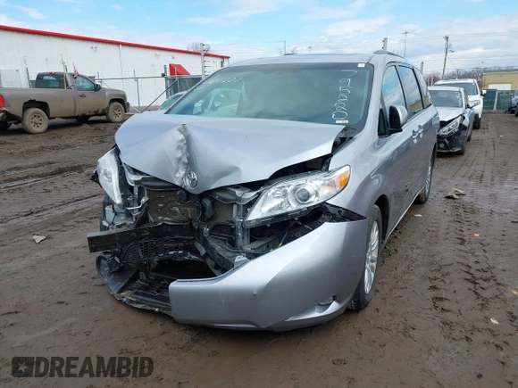 2017 Toyota Sienna XLE Auto Access Seat with VIN 5TDYZ3DC9HS795220, listed as a IAAI auction lot 41641227 with 86,336 mi miles and . Bid and sale history available at DreamBid. Image 6.
