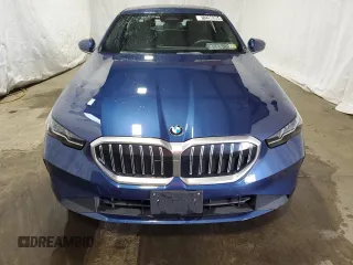 2024 BMW 5 Series 530i xDrive with VIN WBA53FJ01RCP81246, listed as a Copart auction lot 72286304 with 10,209 mi miles and Clean Title. Bid and sale history available at carsss.com. Image 5.
