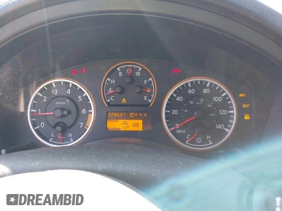 2009 Nissan Armada SE z VIN 5N1BA08D89N601178, wystawiony jako IAAI lot #41854346 z przebiegiem 228 637 mil mil oraz . Historia ofert i sprzedaży dostępna na DreamBid. Obrazek 7.
