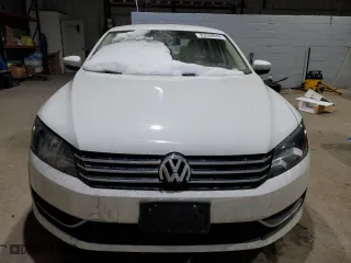 2013 Volkswagen Passat SE w/Sunroof with VIN 1VWBH7A3XDC019093, listed as a Copart auction lot 83589944 with 128,018 mi miles and Salvage Title. Bid and sale history available at carsss.com. Image 5.