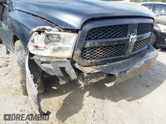 2017 Ram 1500 Express with VIN 1C6RR6FT7HS781978, listed as a IAAI auction lot 42251256 with 141,542 mi miles and . Bid and sale history available at DreamBid. Image 12.