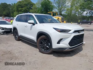2024 Toyota Highlander XLE z VIN 5TDAAAB54RS065010, wystawiony jako IAAI lot #42166167 z przebiegiem 7 643 mil mil oraz . Historia ofert i sprzedaży dostępna na DreamBid. Obrazek 1.