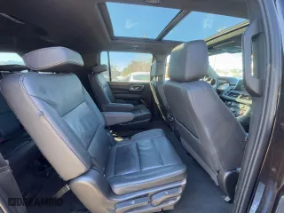2022 Chevrolet Suburban LT with VIN 1GNSKCKDXNR189741, listed as a Copart auction lot 46791695 with 150,778 mi miles and Clean Title. Bid and sale history available at carsss.com. Image 6.