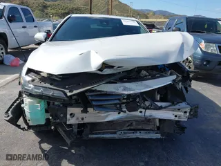 2019 Toyota Avalon XLE with VIN 4T1BZ1FB2KU014289, listed as a IAAI auction lot 41905789 with 121,906 mi miles. Bid and sale history available at carsss.com. Image 13.