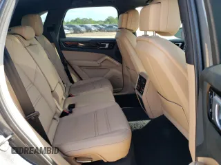 2020 Porsche Cayenne z VIN WP1AA2AY9LDA03086, wystawiony jako Copart lot #53942145 z przebiegiem 37 431 mil mil oraz Nie do naprawy • Non repairable. Historia ofert i sprzedaży dostępna na DreamBid. Obrazek 11.