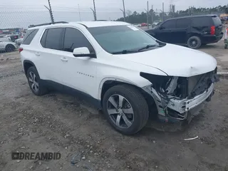 2021 Chevrolet Traverse LT z VIN 1GNERHKWXMJ218336, wystawiony jako IAAI lot #41509560 z przebiegiem 103 372 mil mil oraz . Historia ofert i sprzedaży dostępna na DreamBid. Obrazek 1.