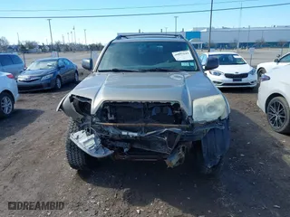 2007 Toyota 4Runner SR5 with VIN JTEBU14R570121155, listed as a IAAI auction lot 41897643 with 242,287 mi miles. Bid and sale history available at carsss.com. Image 12.