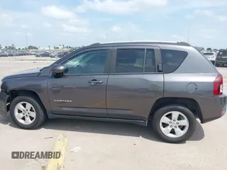 2016 Jeep Compass Latitude z VIN 1C4NJCEA2GD665636, wystawiony jako IAAI lot #42054222 z przebiegiem 155 071 mil mil oraz . Historia ofert i sprzedaży dostępna na DreamBid. Obrazek 15.