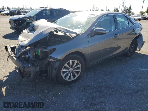 2017 Toyota Camry XLE with VIN 4T1BF1FKXHU409192, listed as a Copart auction lot 81644614 with 86,494 mi miles and Salvage Title. Bid and sale history available at carsss.com. Image 1.