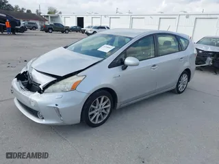 2014 Toyota Prius v Two with VIN JTDZN3EUXE3319787, listed as a IAAI auction lot 41246063 with 96,149 mi miles. Bid and sale history available at carsss.com. Image 17.