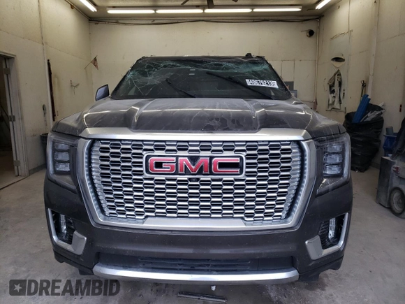 2021 GMC Yukon XL Denali with VIN 1GKS1JKL5MR212742, listed as a Copart auction lot 40676213 with 38,544 mi miles and Clean Title. Bid and sale history available at carsss.com. Image 5.