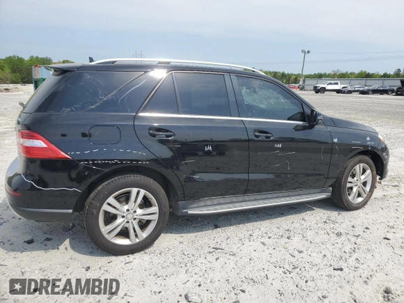 2014 Mercedes-Benz M 350 z VIN 4JGDA5HB7EA416478, wystawiony jako Copart lot #52735995 z przebiegiem 111 499 mil mil oraz Szkoda całkowita • Salvage title. Historia ofert i sprzedaży dostępna na DreamBid. Obrazek 3.