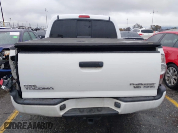 2009 Toyota Tacoma PreRunner with VIN 3TMJU62NX9M078106, listed as a IAAI auction lot 41768489 with 83,360 mi miles. Bid and sale history available at carsss.com. Image 16.