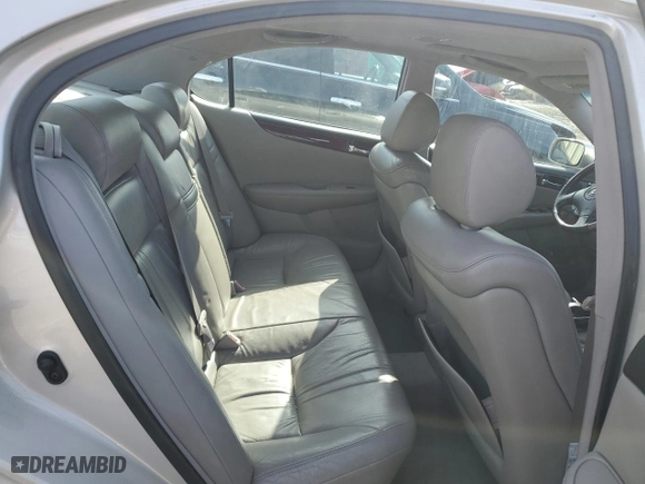 2003 Lexus ES 300 with VIN JTHBF30G030125203, listed as a Copart auction lot 51634635 with 207,202 mi miles and Non Repairable. Bid and sale history available at carsss.com. Image 10.