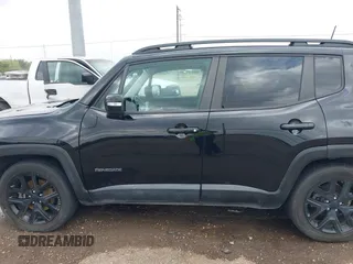 2018 Jeep Renegade Latitude with VIN ZACCJABB3JPH39597, listed as a IAAI auction lot 41858045 with 67,462 mi miles. Bid and sale history available at carsss.com. Image 14.