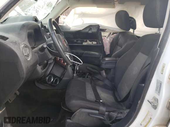 2014 Jeep Patriot Latitude with VIN 1C4NJRFB4ED892754, listed as a Copart auction lot 46517945 with 161,042 mi miles and Salvage title. Bid and sale history available at DreamBid. Image 7.