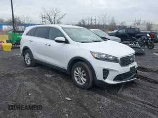 2019 Kia Sorento LX with VIN 5XYPGDA37KG523653, listed as a IAAI auction lot 41231464 with 51,268 mi miles. Bid and sale history available at carsss.com. Image 1.