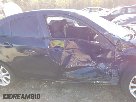 2013 Mazda 3 i Sport with VIN JM1BL1UP2D1794450, listed as a IAAI auction lot 41883295 with 149,354 mi miles and . Bid and sale history available at DreamBid. Image 14.