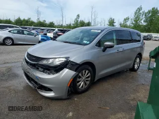 2017 Chrysler Pacifica Touring with VIN 2C4RC1DG7HR519429, listed as a Copart auction lot 60887595 with 109,311 mi miles and Salvage title. Bid and sale history available at DreamBid. Image 1.