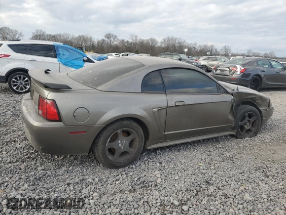2002 Ford Mustang Standard with VIN 1FAFP40492F156768, listed as a Copart auction lot 43020335 with 207,524 mi miles and Salvage Title. Bid and sale history available at carsss.com. Image 3.
