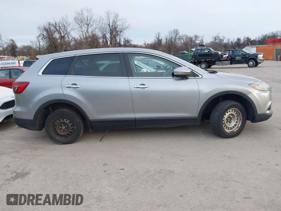 2013 Mazda CX-9 Grand Touring z VIN JM3TB3DV1D0401102, wystawiony jako IAAI lot #41248346 z przebiegiem 122 555 mil mil oraz . Historia ofert i sprzedaży dostępna na DreamBid. Obrazek 13.