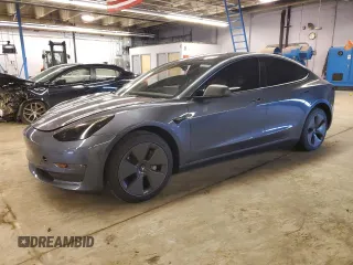 2022 Tesla Model 3 z VIN 5YJ3E1EAXNF313989, wystawiony jako Copart lot #88564835 z przebiegiem 35 407 mil mil oraz Szkoda całkowita • Salvage title. Historia ofert i sprzedaży dostępna na DreamBid. Obrazek 1.