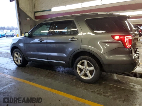 2017 Ford Explorer XLT with VIN 1FM5K8D87HGD43711, listed as a Copart auction lot 43441275 with 199,021 mi miles and Salvage Title. Bid and sale history available at carsss.com. Image 2.