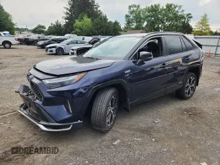 2023 Toyota RAV4 XSE z VIN JTMFB3FV3PD163723, wystawiony jako Copart lot #63925685 z przebiegiem 13 035 mil mil oraz Szkoda całkowita • Salvage title. Historia ofert i sprzedaży dostępna na DreamBid. Obrazek 1.