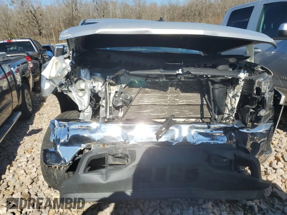 2021 Chevrolet Silverado 1500 LT with VIN 3GCUYDET2MG212792, listed as a Copart auction lot 72197924 with 80,770 mi miles and Salvage Title. Bid and sale history available at carsss.com. Image 5.