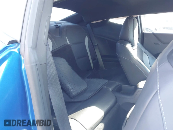 2018 Chevrolet Camaro 1SS with VIN 1G1FE1R78J0131642, listed as a IAAI auction lot 41970560 with 34,140 mi miles and . Bid and sale history available at DreamBid. Image 8.