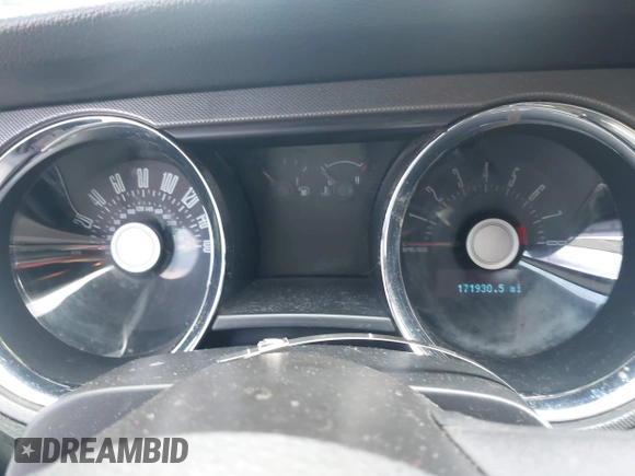 2011 Ford Mustang V6 with VIN 1ZVBP8EM8B5118122, listed as a IAAI auction lot 42644272 with 171,930 mi miles and . Bid and sale history available at DreamBid. Image 7.